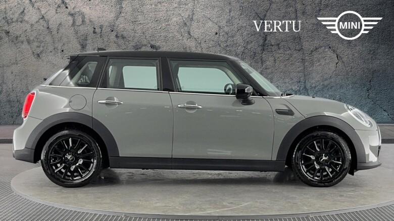 MINI Hatchback 1.5 Cooper Classic 5dr Petrol Hatchback